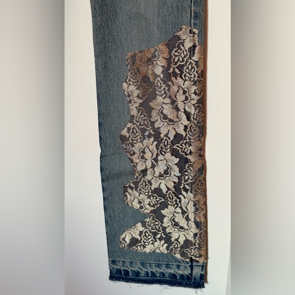 Express Jeans with lace accent Size 3/4 - Picture 3 of 9